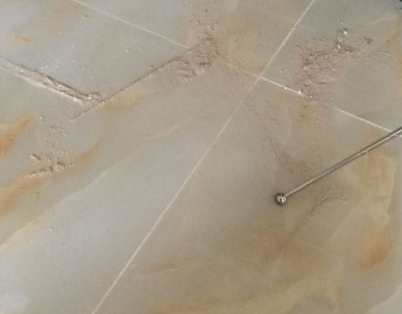 长阳瓷砖空鼓维修公司分享粘合剂选择不当在瓷砖铺贴过程中可能导致以下问题